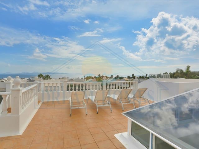 5 soverom Villa til salgs i Playa Blanca, Yaiza med svømmebasseng - € 880 000 (Ref: 9308704)