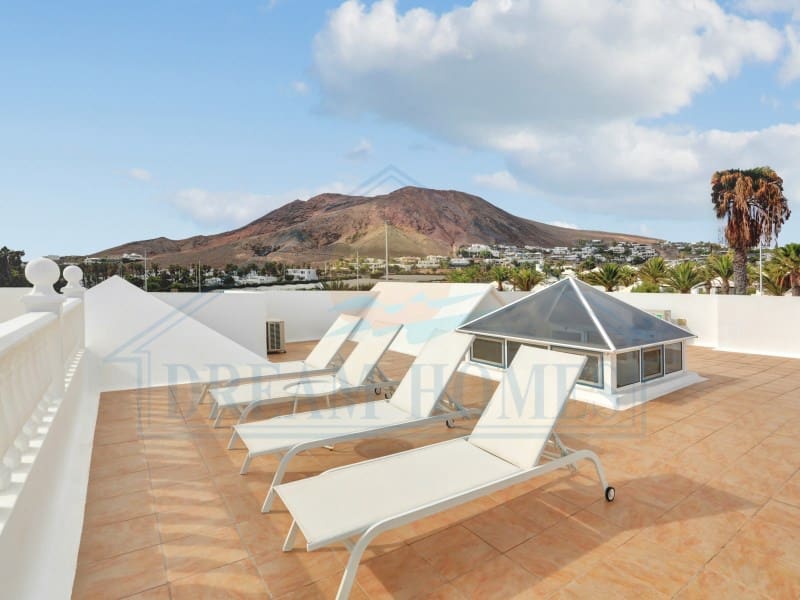 5 chambre Villa/Maison à vendre à Playa Blanca avec piscine - 880 000 € (Ref: 9308704)