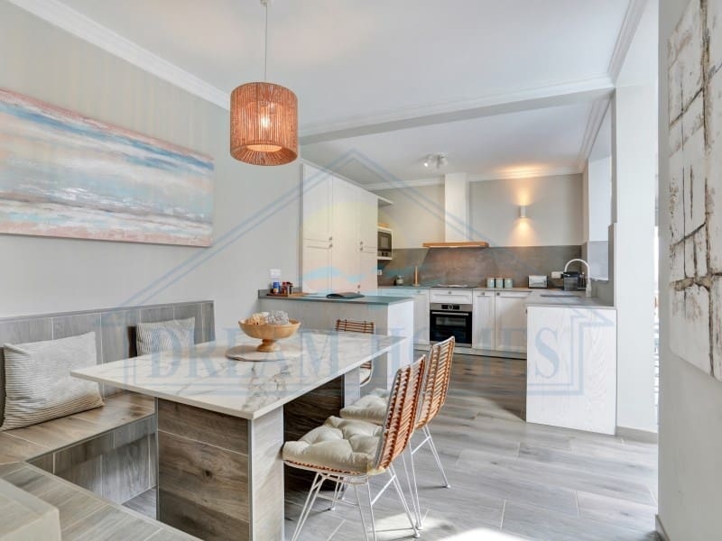 5 chambre Villa/Maison à vendre à Playa Blanca avec piscine - 880 000 € (Ref: 9308704)