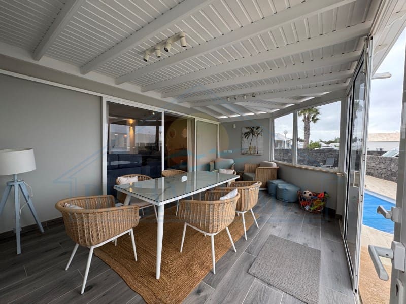 5 chambre Villa/Maison à vendre à Playa Blanca avec piscine - 880 000 € (Ref: 9308704)