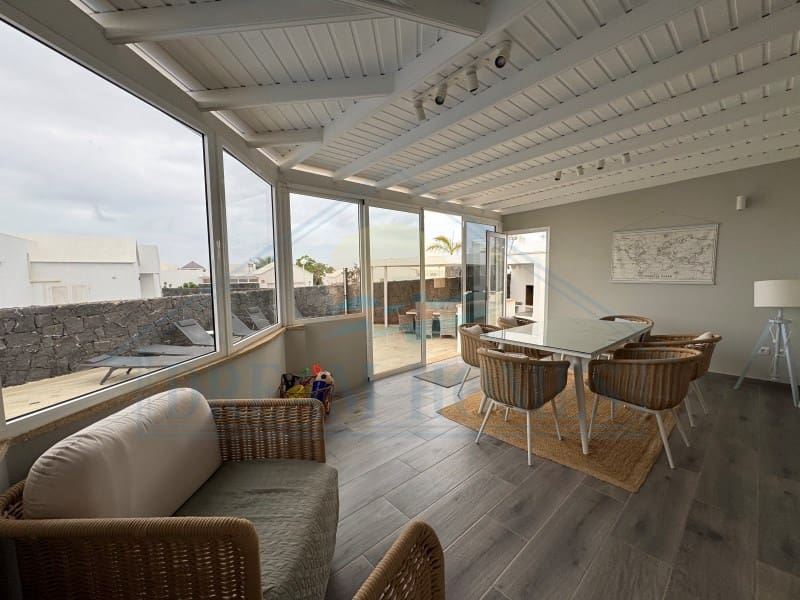 5 chambre Villa/Maison à vendre à Playa Blanca avec piscine - 880 000 € (Ref: 9308704)