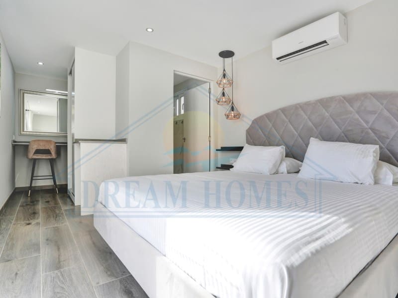 5 chambre Villa/Maison à vendre à Playa Blanca avec piscine - 880 000 € (Ref: 9308704)