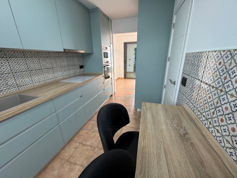 2 slaapkamer Appartement te koop in Costa Teguise met zwembad - € 410.000 (Ref: 9400841)