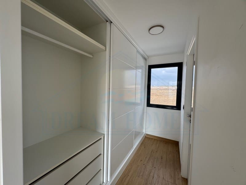 2 slaapkamer Appartement te koop in Costa Teguise met zwembad - € 410.000 (Ref: 9400841)