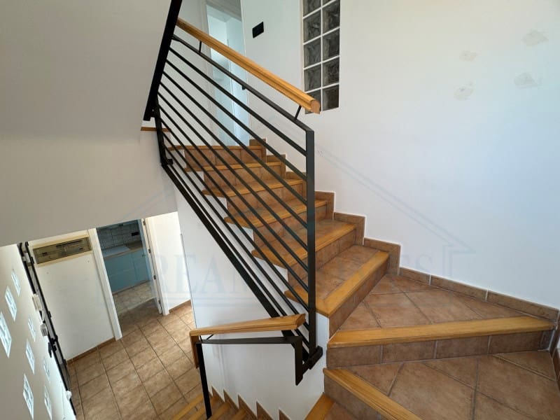 2 slaapkamer Appartement te koop in Costa Teguise met zwembad - € 410.000 (Ref: 9400841)