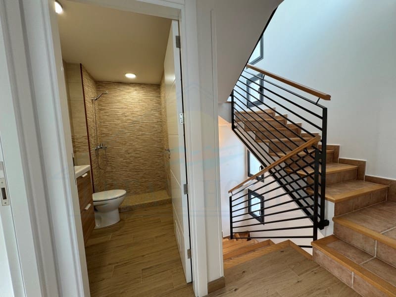 2 slaapkamer Appartement te koop in Costa Teguise met zwembad - € 410.000 (Ref: 9400841)