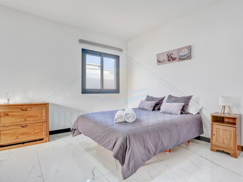 3 soverom Villa til salgs i Playa Blanca med svømmebasseng - € 570 000 (Ref: 9452333)