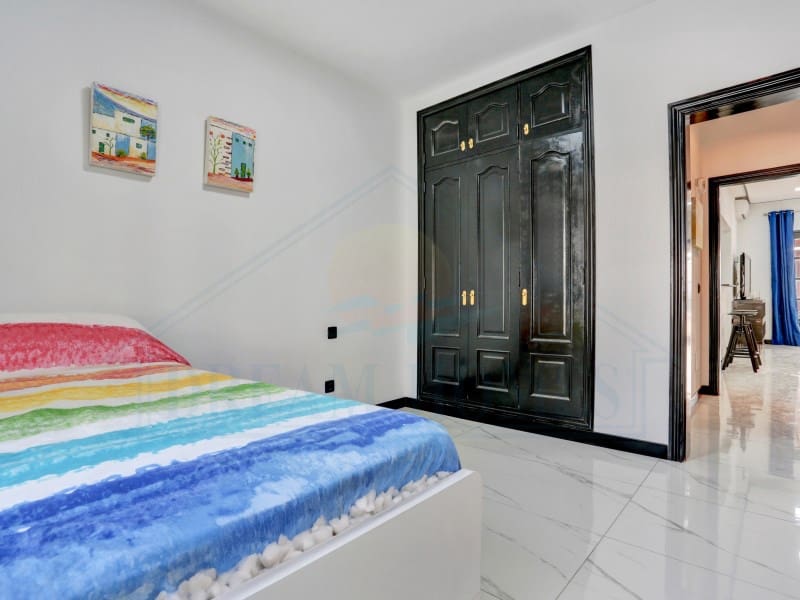 3 soverom Villa til salgs i Playa Blanca med svømmebasseng - € 570 000 (Ref: 9452333)