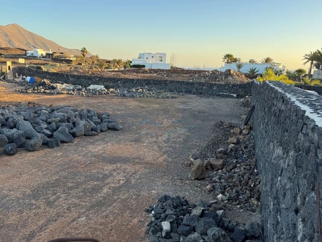 Terreno Non Edificato in vendita in Las Brenas, Yaiza - 85.000 € (Rif: 9534090)