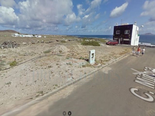 Building Plot for sale in Caleta de Famara, Teguise - € 220,000 (Ref: 9534091)