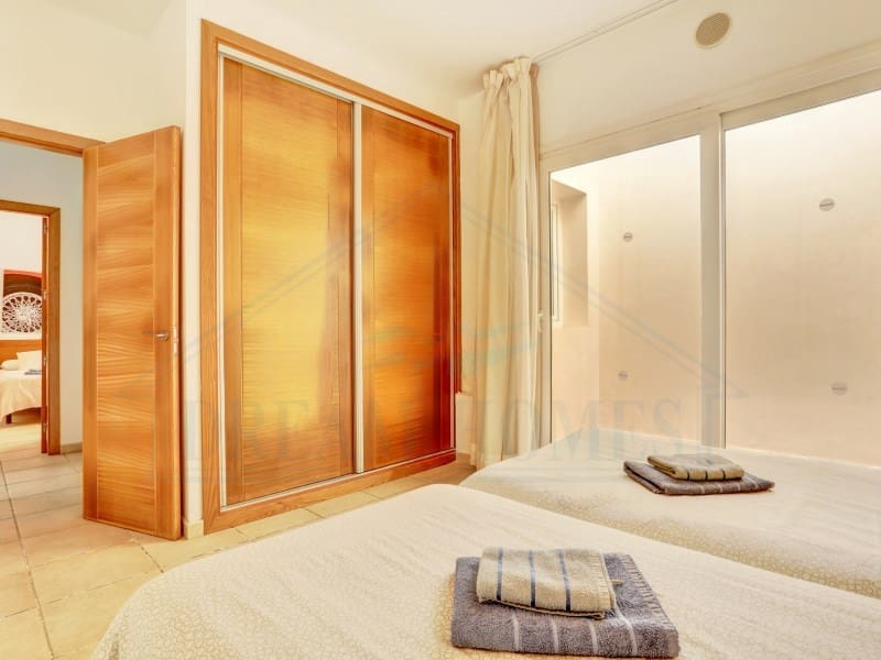 4 soverom Villa til salgs i Playa Blanca med svømmebasseng - € 427 500 (Ref: 9616229)