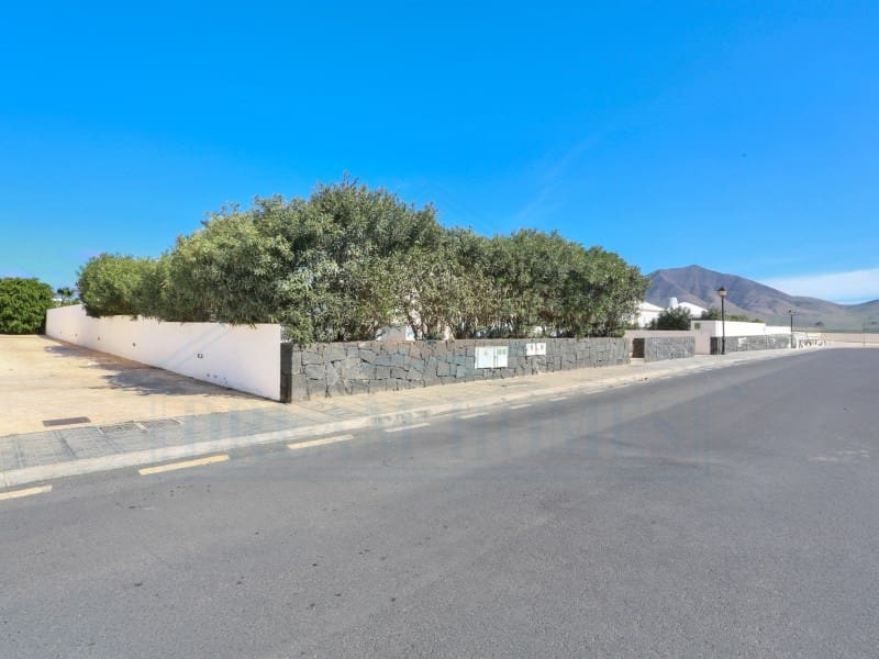 4 soverom Villa til salgs i Playa Blanca med svømmebasseng - € 427 500 (Ref: 9616229)