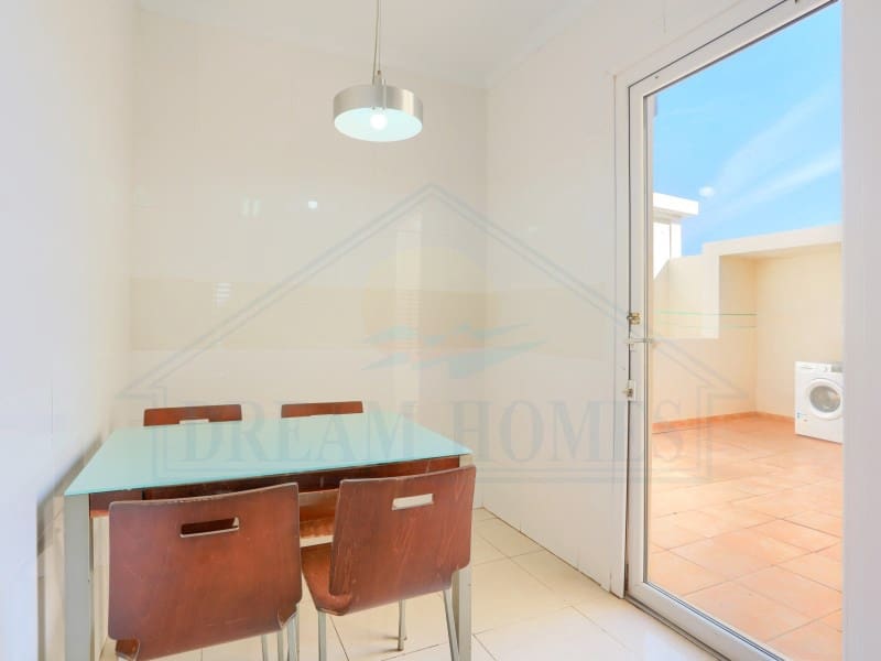 4 soverom Villa til salgs i Playa Blanca med svømmebasseng - € 427 500 (Ref: 9616230)