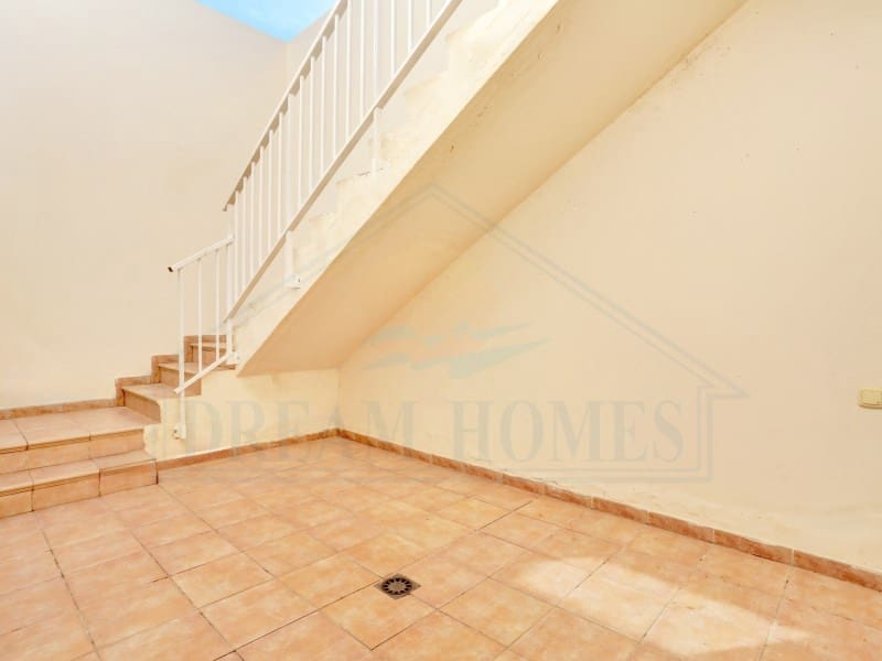 4 soverom Villa til salgs i Playa Blanca med svømmebasseng - € 427 500 (Ref: 9616230)