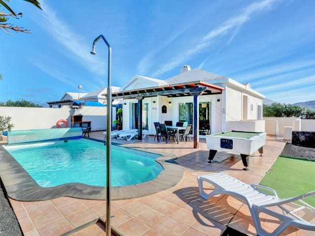 4 soverom Villa til salgs i Playa Blanca, Yaiza med svømmebasseng - € 427 500 (Ref: 9616230)