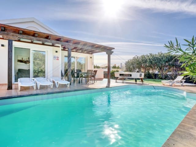 4 soverom Villa til salgs i Playa Blanca, Yaiza med svømmebasseng - € 427 500 (Ref: 9616230)