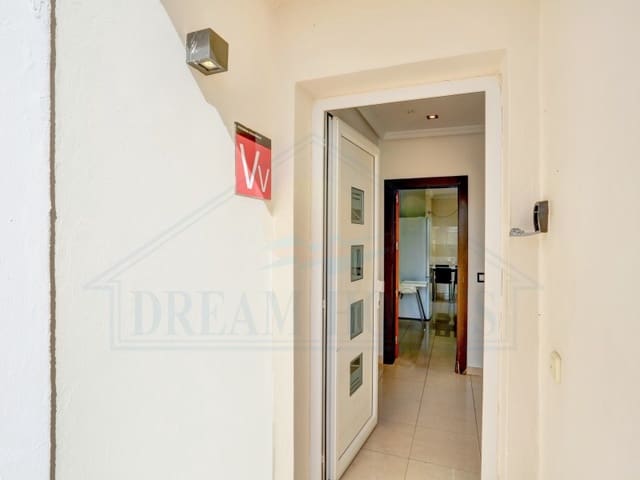 4 soverom Villa til salgs i Playa Blanca, Yaiza med svømmebasseng - € 427 500 (Ref: 9616230)