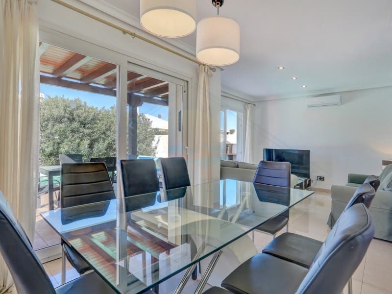 4 soverom Villa til salgs i Playa Blanca med svømmebasseng - € 427 500 (Ref: 9616230)