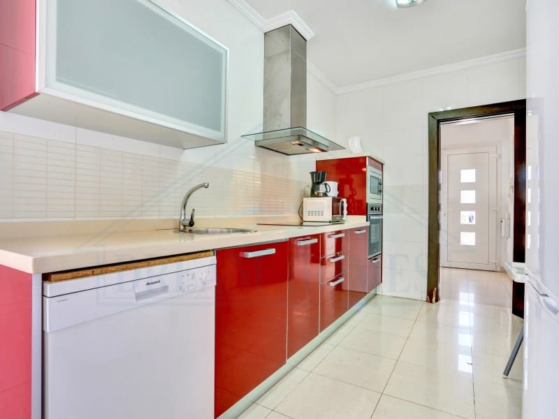 4 soverom Villa til salgs i Playa Blanca med svømmebasseng - € 427 500 (Ref: 9616230)