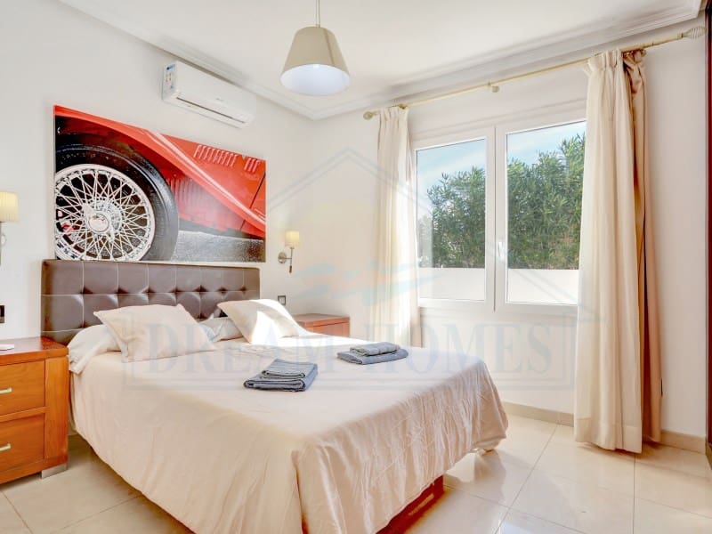 4 soverom Villa til salgs i Playa Blanca med svømmebasseng - € 427 500 (Ref: 9616230)