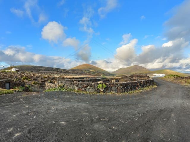 2 soverom Finca/Herregård til salgs i Tinajo - € 380 000 (Ref: 9679785)