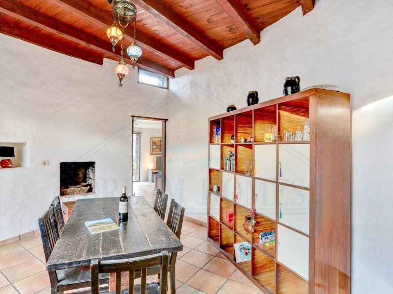 2 soverom Finca/Herregård til salgs i Tinajo - € 380 000 (Ref: 9679785)