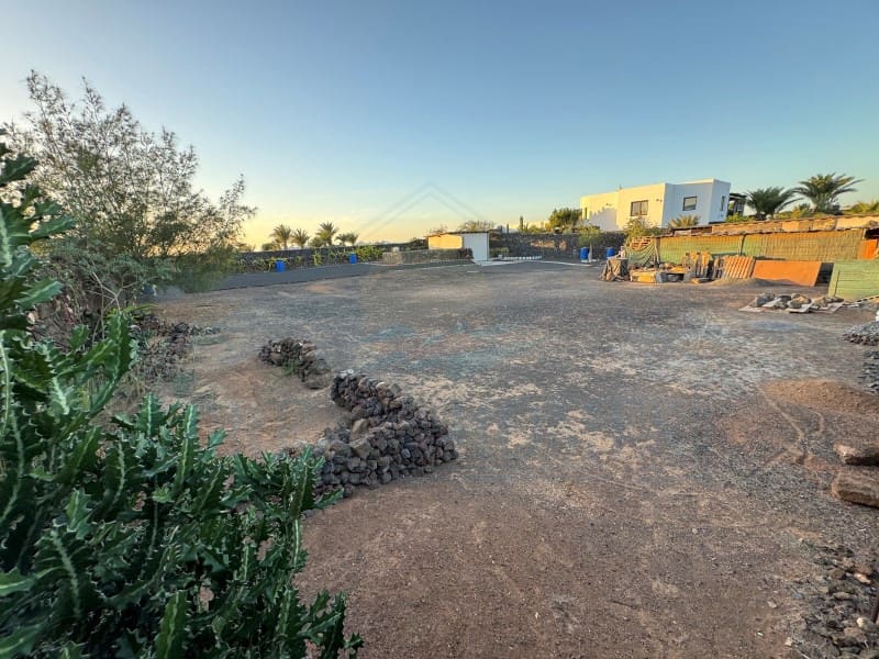 Solar/Parcela en Las Brenas en venta - 165.000 € (Ref: 9743993)