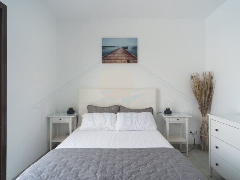 Casa de 3 habitaciones en Playa Blanca en venta con piscina - 440.000 € (Ref: 9986825)