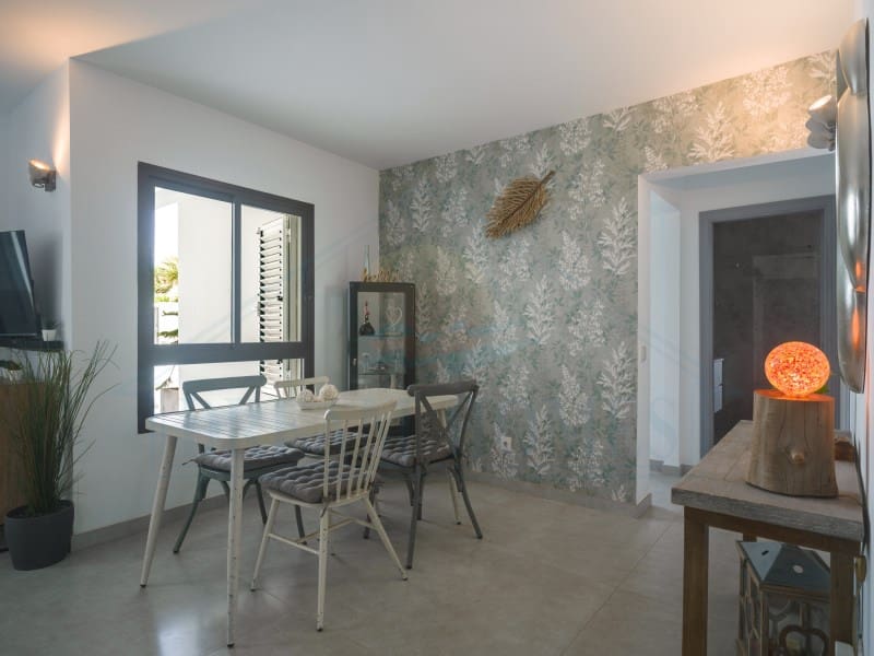 Casa de 3 habitaciones en Playa Blanca en venta con piscina - 440.000 € (Ref: 9986825)