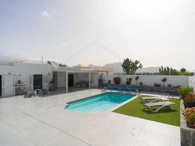 3 camera da letto Casa in vendita in Playa Blanca, Yaiza con piscina - 440.000 € (Rif: 9986825)