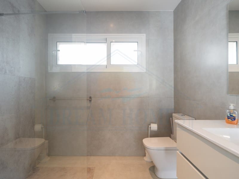Casa de 3 habitaciones en Playa Blanca en venta con piscina - 440.000 € (Ref: 9986825)