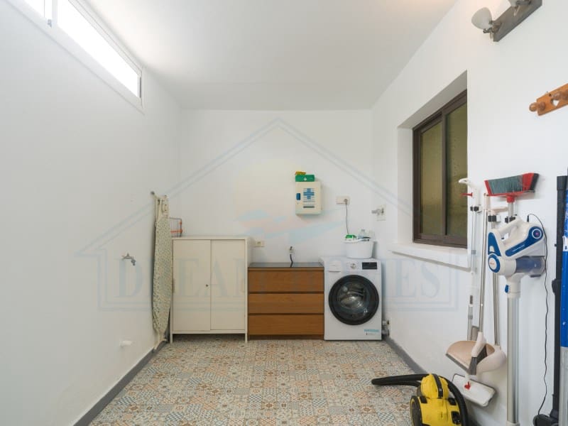 Casa de 3 habitaciones en Playa Blanca en venta con piscina - 440.000 € (Ref: 9986825)