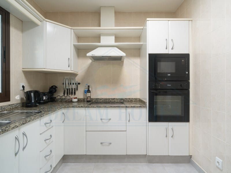 Casa de 3 habitaciones en Playa Blanca en venta con piscina - 440.000 € (Ref: 9986825)