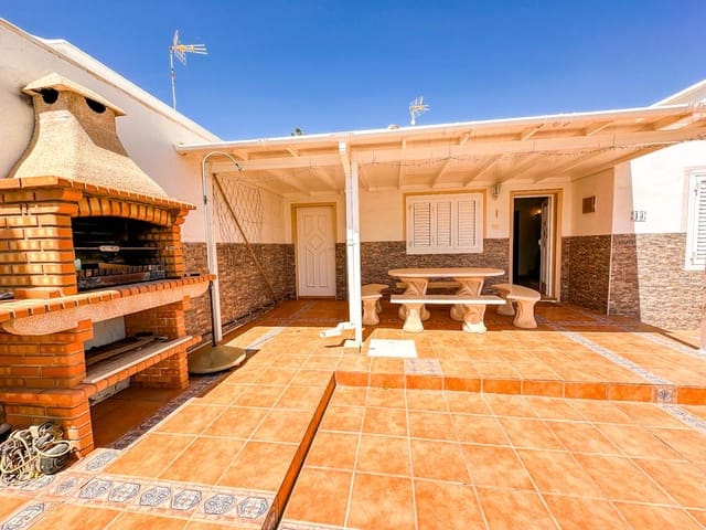 Chalet de 2 habitaciones en Puerto del Carmen, Tías en venta - 385.000 € (Ref: 10080587)