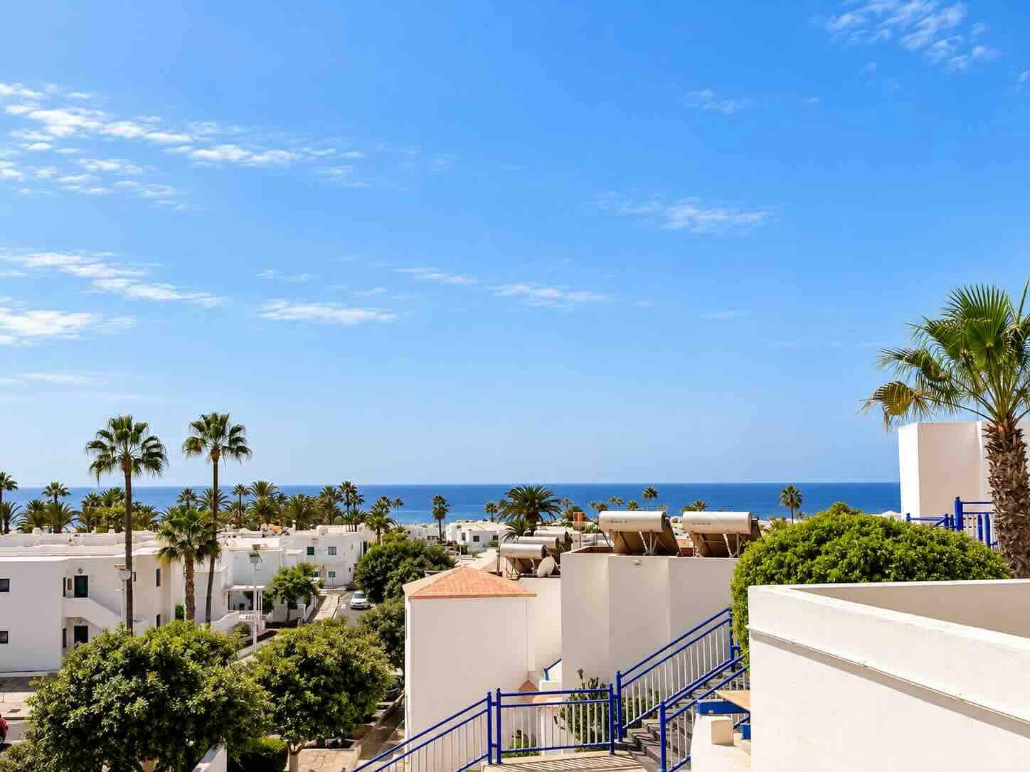 1 sovrum Lägenhet till salu i Puerto del Carmen med pool - 235 000 € (Ref: 10099801)