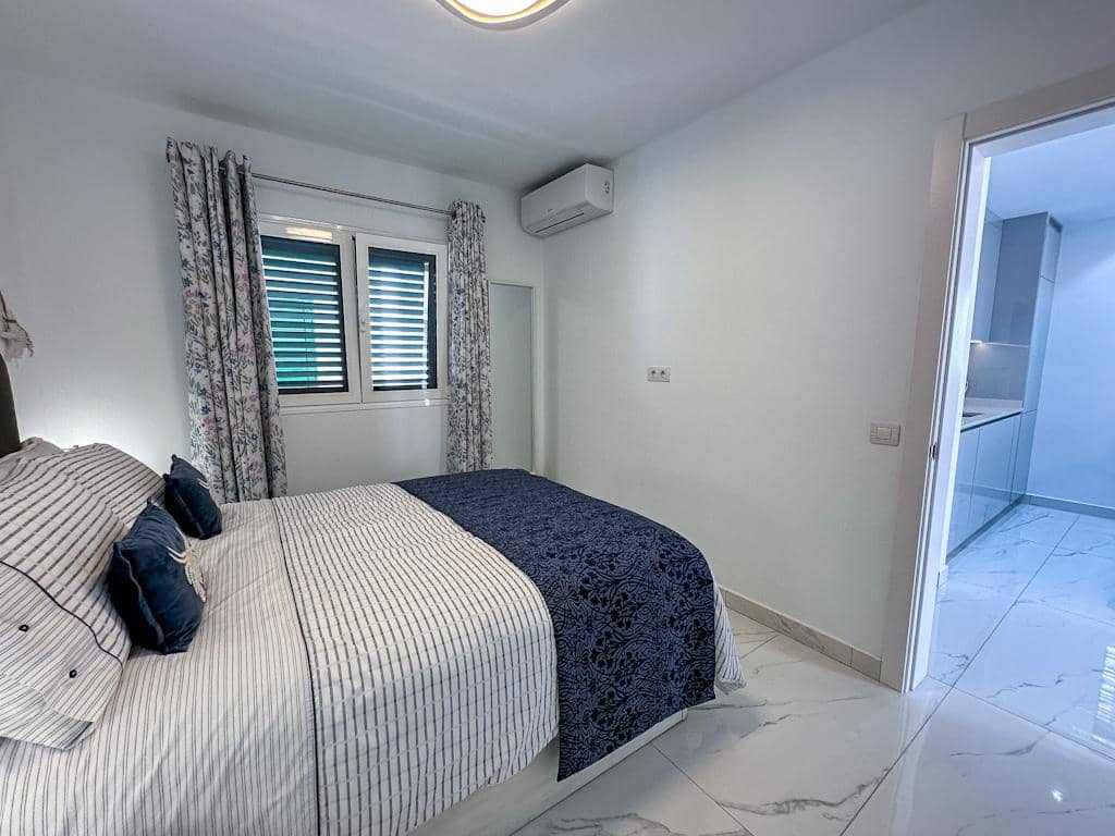 1 quarto Apartamento para venda em Puerto del Carmen com piscina - 259 000 € (Ref: 10101943)