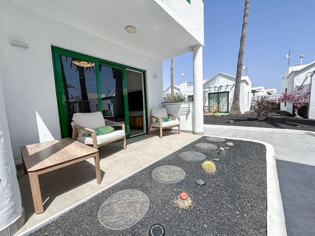 1 quarto Apartamento para venda em Puerto del Carmen, Tías com piscina - 259 000 € (Ref: 10101943)