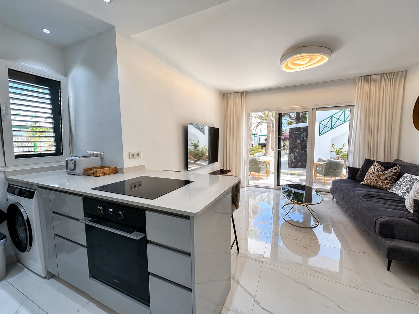 1 quarto Apartamento para venda em Puerto del Carmen com piscina - 259 000 € (Ref: 10101943)