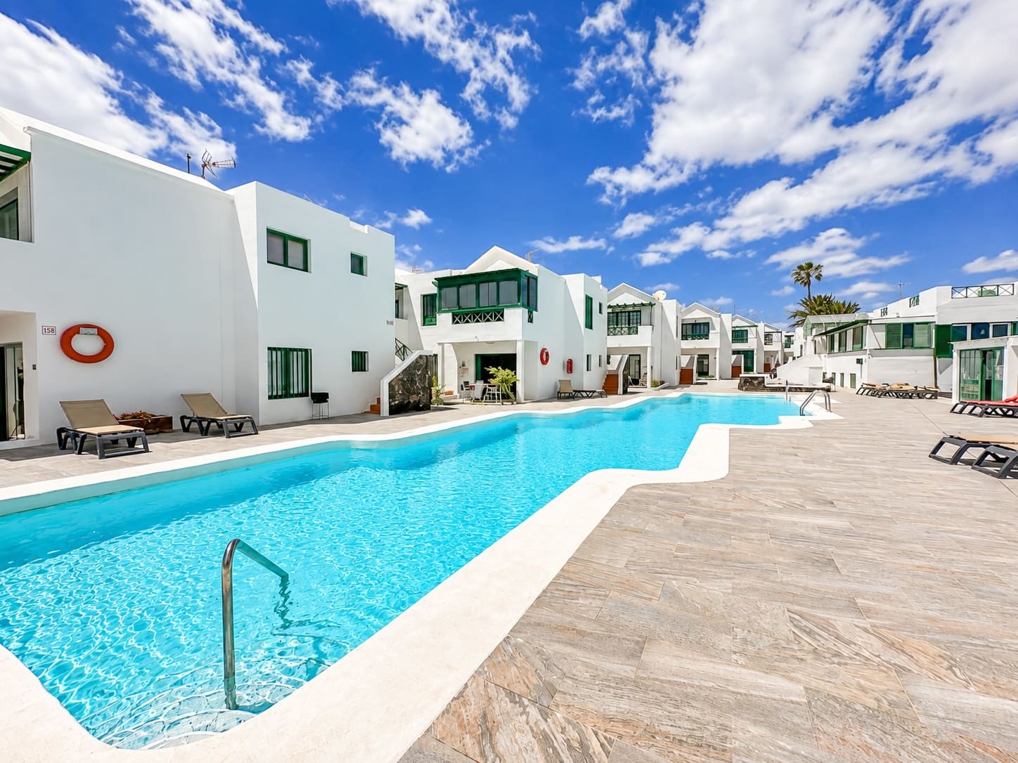 1 quarto Apartamento para venda em Puerto del Carmen com piscina - 259 000 € (Ref: 10101943)