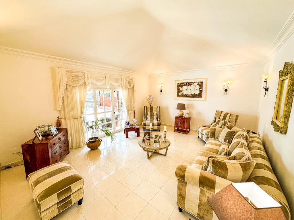 4 soverom Villa til salgs i Tias med svømmebasseng garasje - € 1 450 000 (Ref: 10151515)
