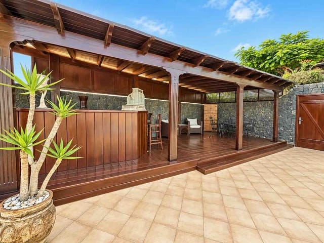 4 camera da letto Villa in vendita in Tías con piscina garage - 1.450.000 € (Rif: 10151515)