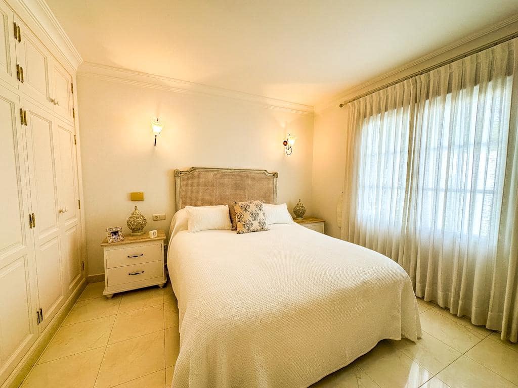 4 soverom Villa til salgs i Tias med svømmebasseng garasje - € 1 450 000 (Ref: 10151515)