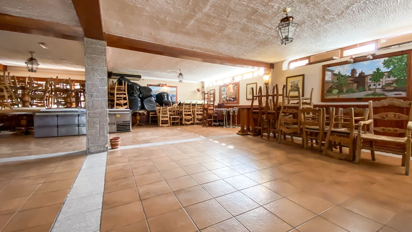 Kaupallinen myytävänä paikassa Puerto del Carmen - 165 000 € (Ref: 6348322)