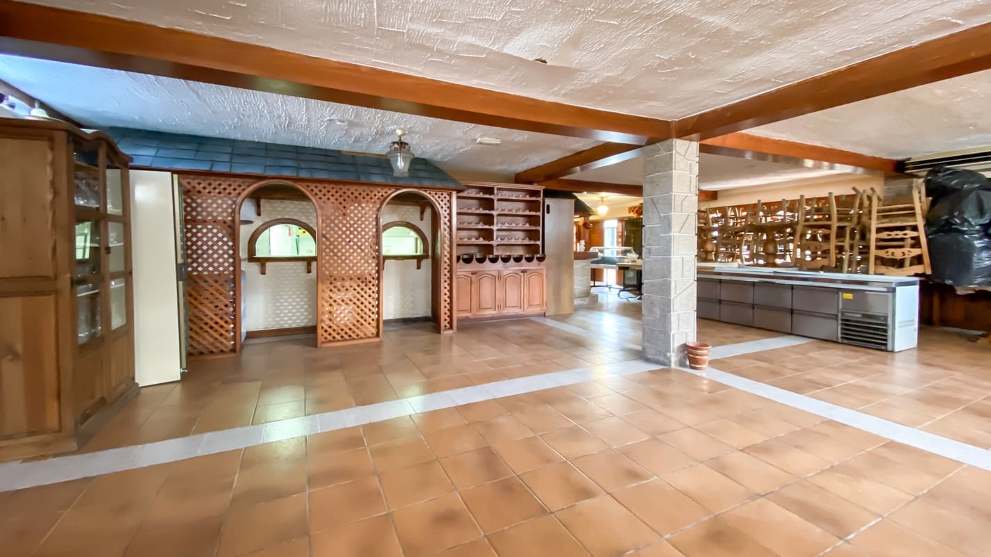 Kaupallinen myytävänä paikassa Puerto del Carmen - 165 000 € (Ref: 6348322)