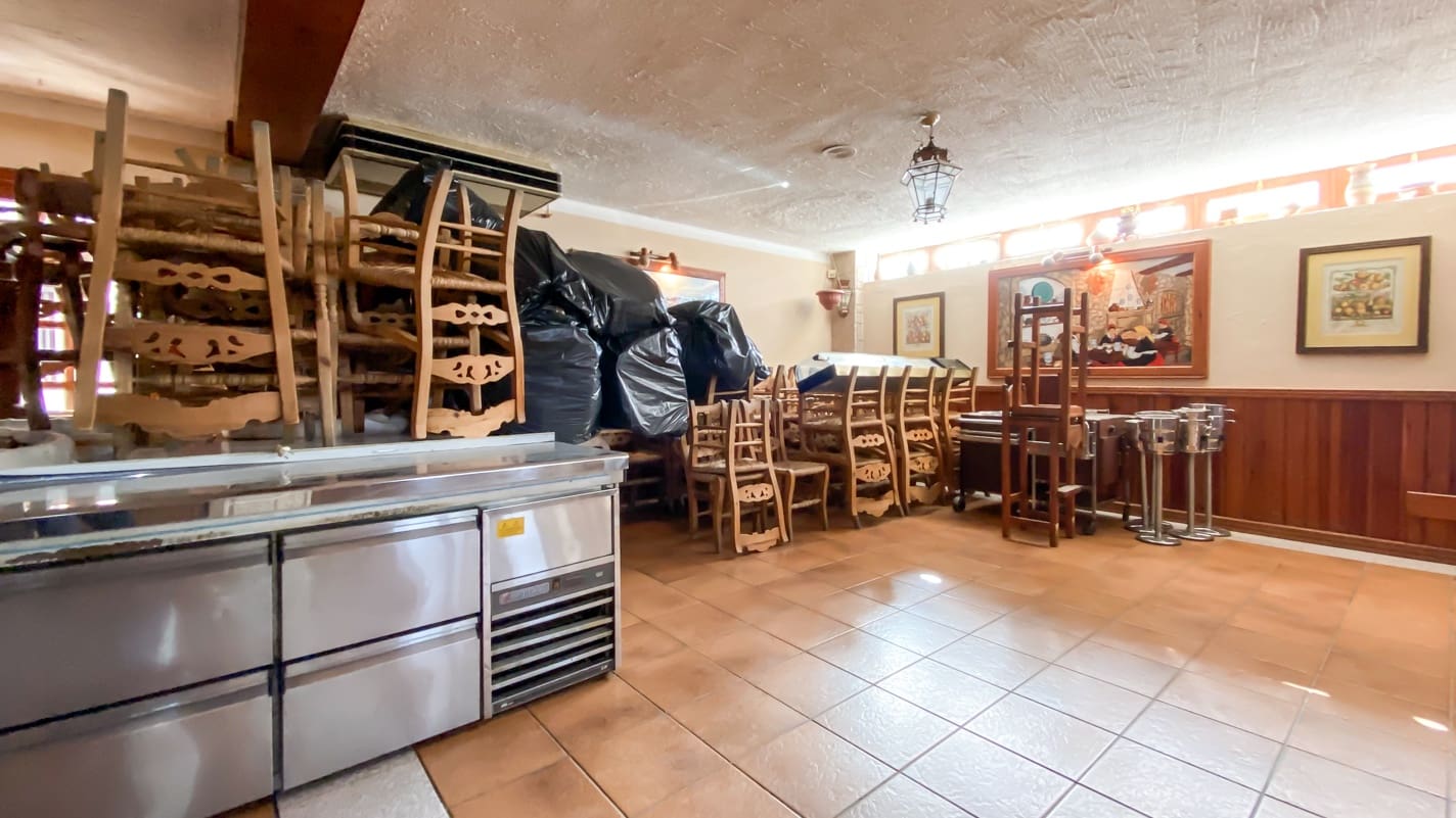 Kaupallinen myytävänä paikassa Puerto del Carmen - 165 000 € (Ref: 6348322)