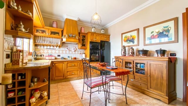 3 Zimmer Villa zu verkaufen in Tías mit Pool Garage - 840.000 € (Ref: 6679114)