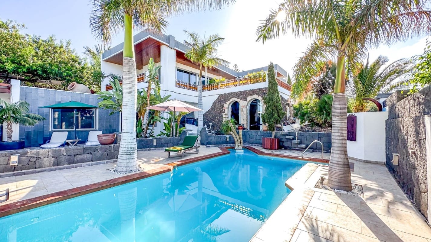 5 quarto Moradia para venda em Las Brenas com piscina garagem - 1 299 000 € (Ref: 7777446)