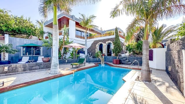 5 quarto Moradia para venda em Las Brenas, Yaiza com piscina garagem - 1 299 000 € (Ref: 7777446)