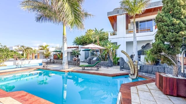 5 quarto Moradia para venda em Las Brenas, Yaiza com piscina garagem - 1 299 000 € (Ref: 7777446)