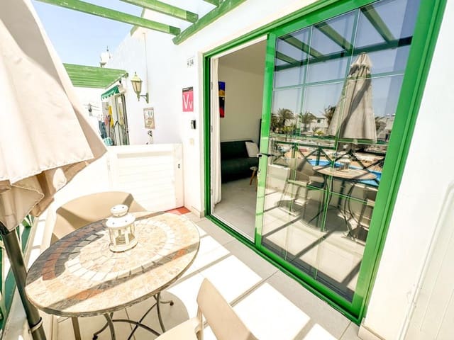 1 bedroom Apartment for sale in Puerto del Carmen, Tías with pool - € 230,000 (Ref: 8339494)